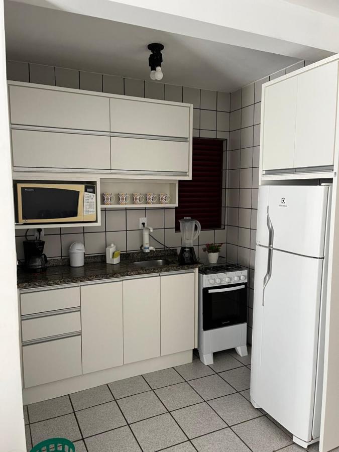 Apto 30 Passos Da Areia Da Praia Apartment ฟลอเรียนอโปลิส ภายนอก รูปภาพ